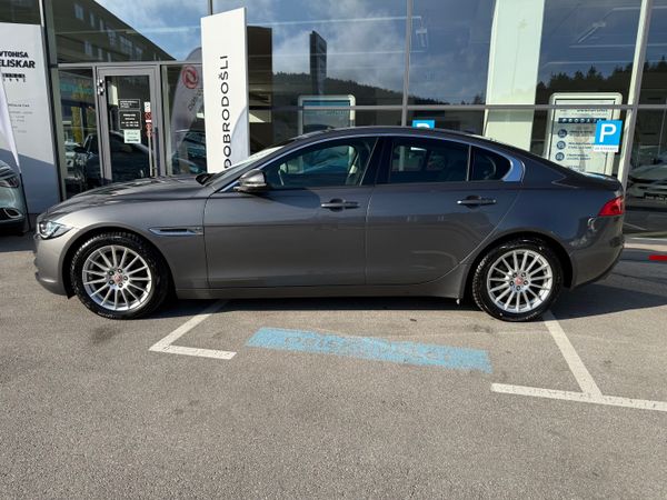 Predogledna slika - Jaguar XE