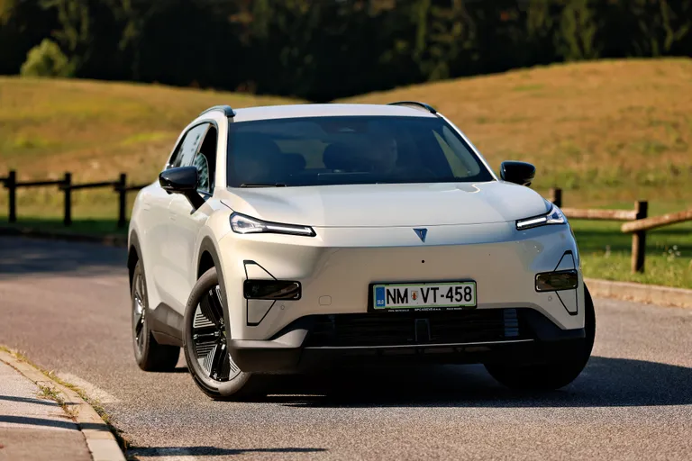 Changan Deepal S05 PHEV v Sloveniji