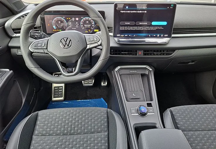 Zunanja slika - Volkswagen T-Roc - 1.5 eTSI R-line DSG 110  150 - 9