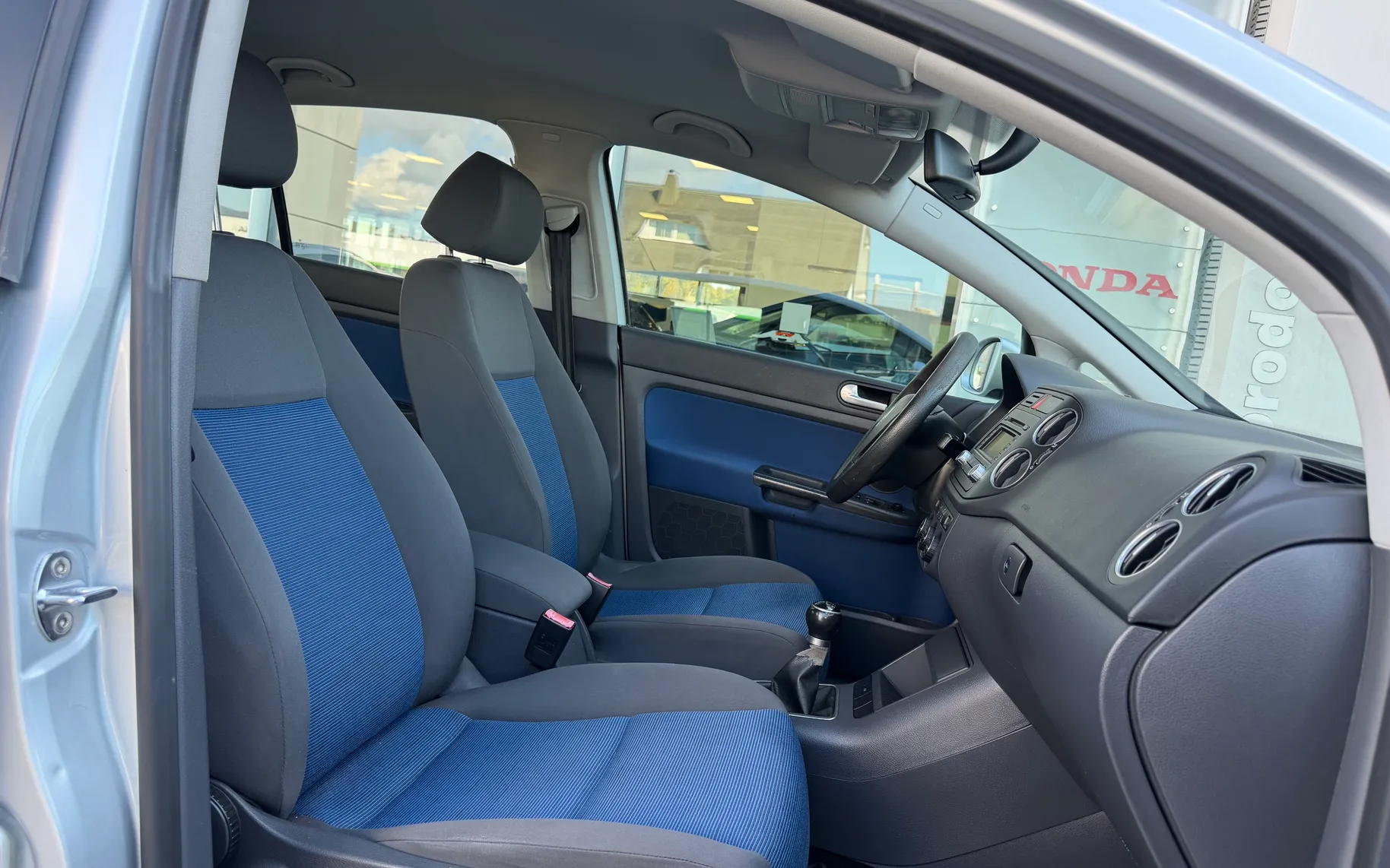 Zunanja slika - Volkswagen Golf Plus - COMFORTLINE 1.6 - 10