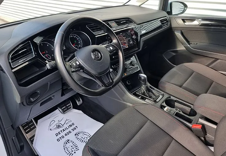 Zunanja slika - Volkswagen Touran - 2.0 TDI-DSG-149.982km-KAMERA-SOUND OPREMA-JAMSTVO - 6