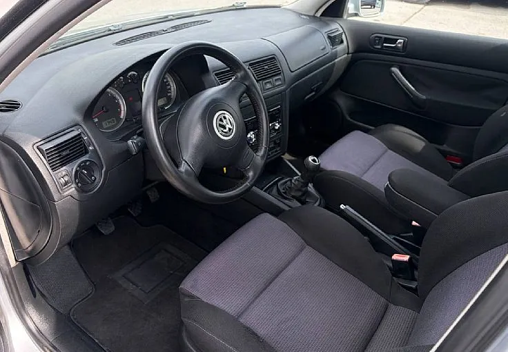 Zunanja slika - Volkswagen Golf - Basis 1.6 ZELO LEPO OHRANJEN - 8