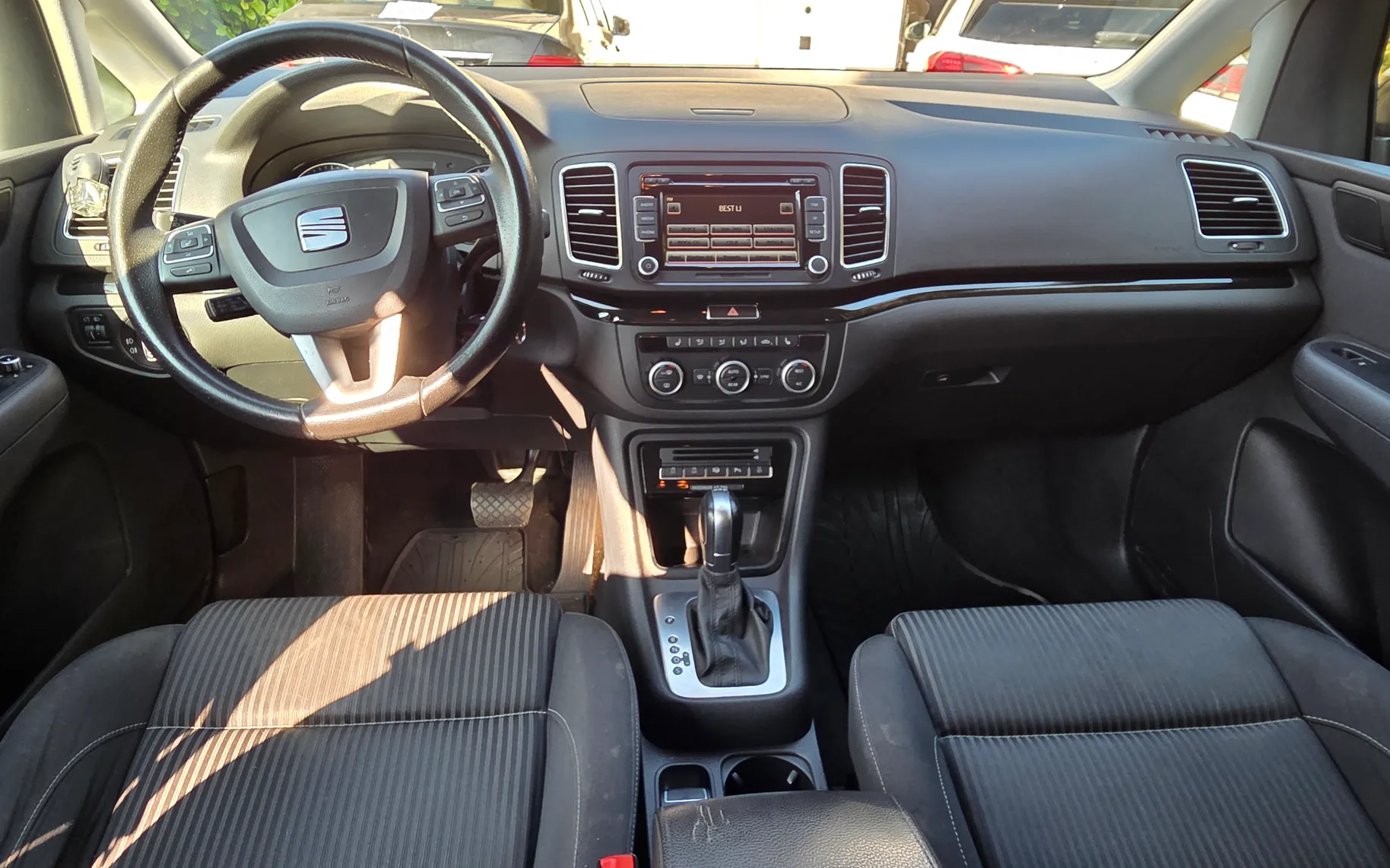 Notranja slika - Seat Alhambra - 2,0 TDI CR Style Start&Stop DSG - 11