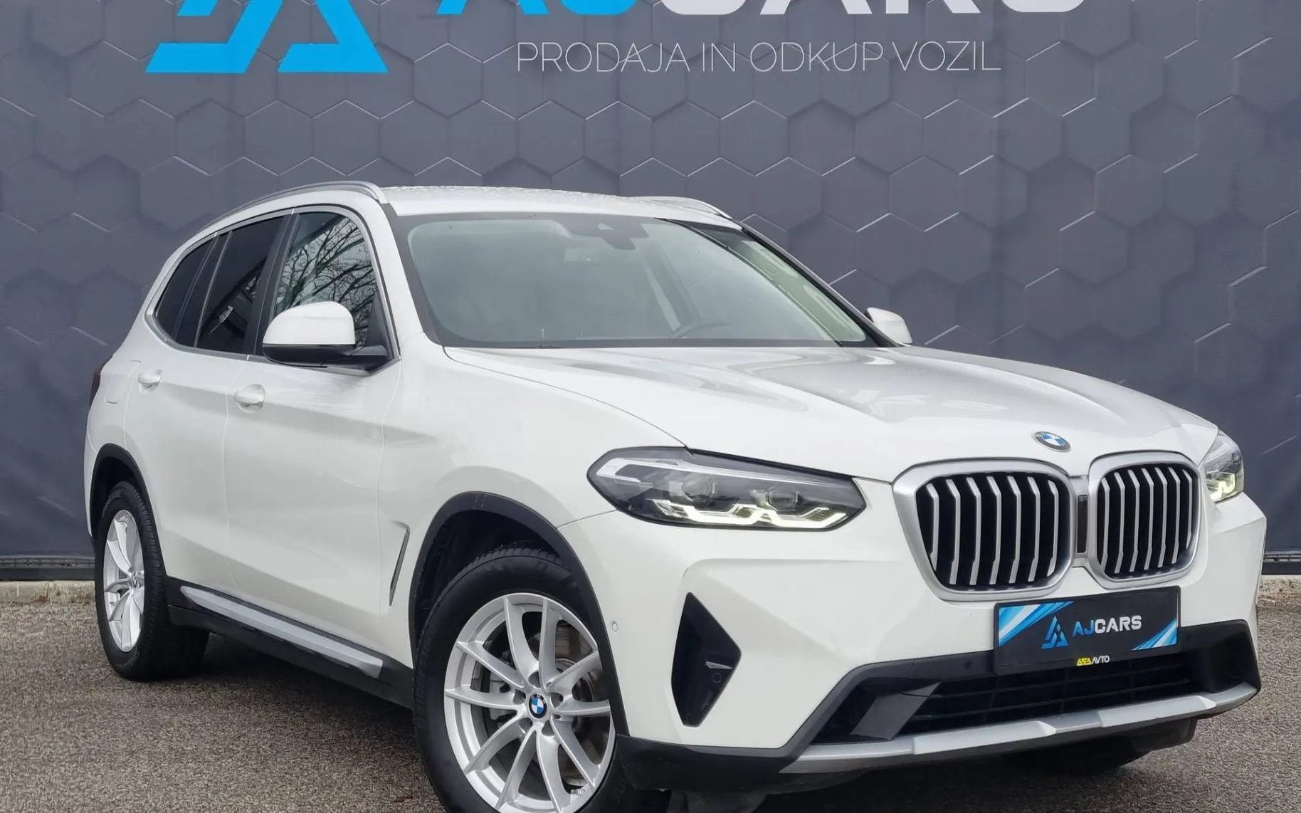 Zunanja slika - BMW X3 - serija : sDrive18d Avt.-LED-Usnje-Kamera-Navi-Keyless - 3