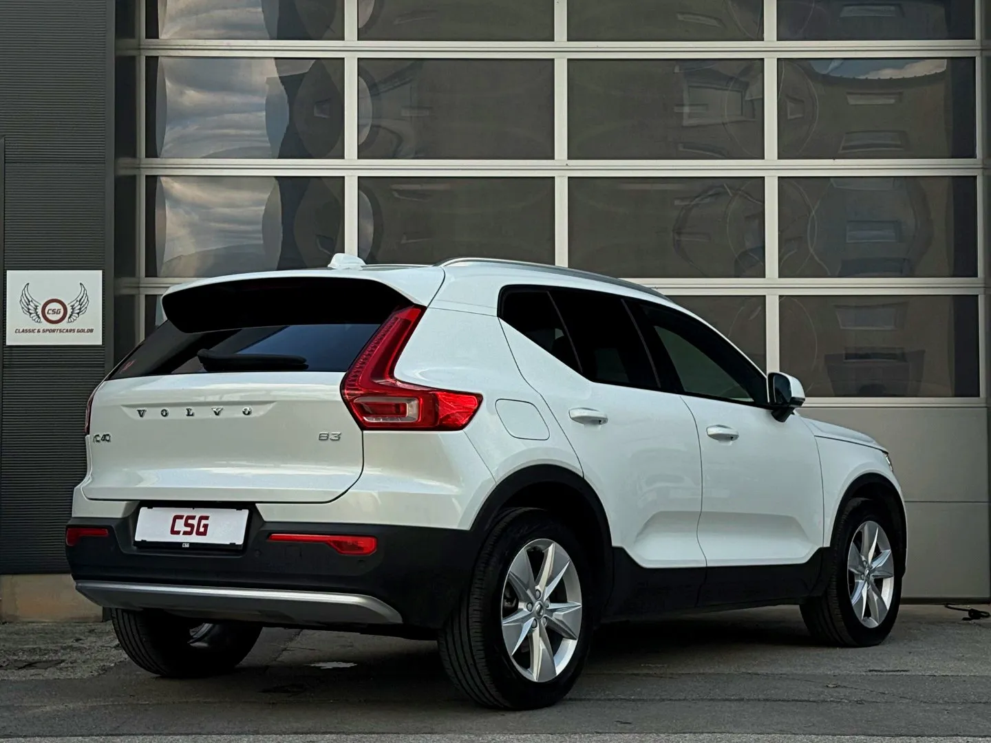 Zunanja slika - Volvo XC40 - B3P Nordic Core Avt. - 6