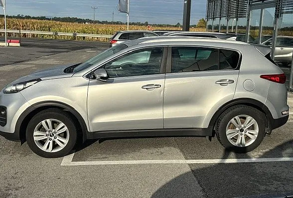 Zunanja slika - KIA Sportage - 2WD 1.7 CRDI City - VLEČNA KLJUKA. 1.LASTNIK.... - 7