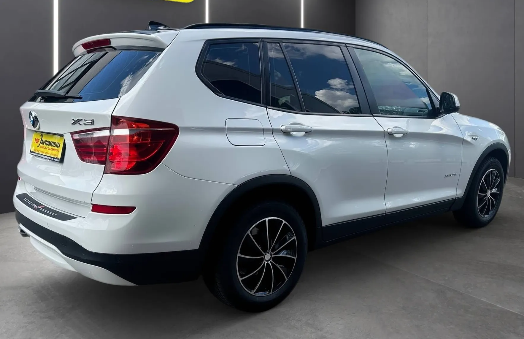 Zunanja slika - BMW X3 - serija :  xDrive 20d AUT. XENON NAVI PDC REDNO SERVISIR.. - 9
