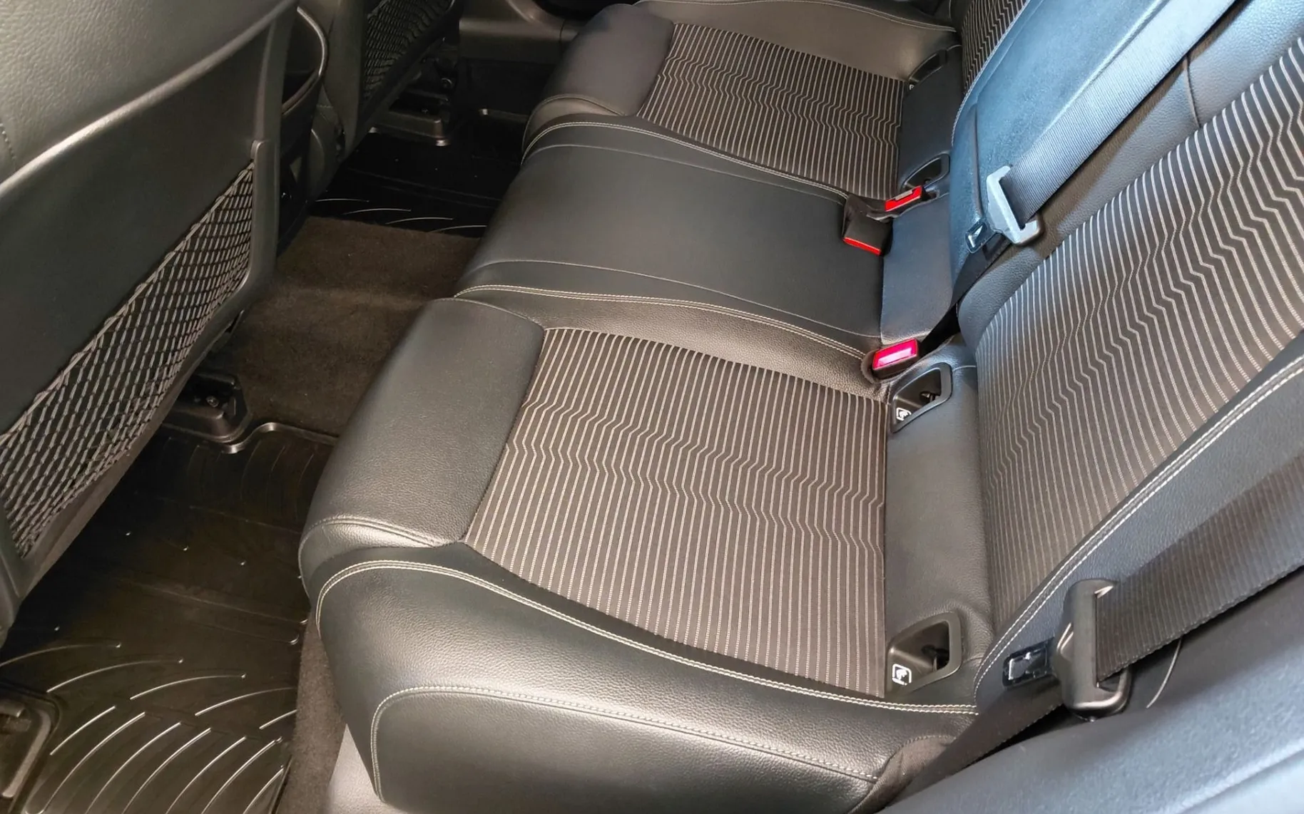 Zunanja slika - Mercedes-Benz CLA-Razred - CLA 180-SLOV.VOZILO-ODLIČNO OHRANJEN-GARANCIJA - 6