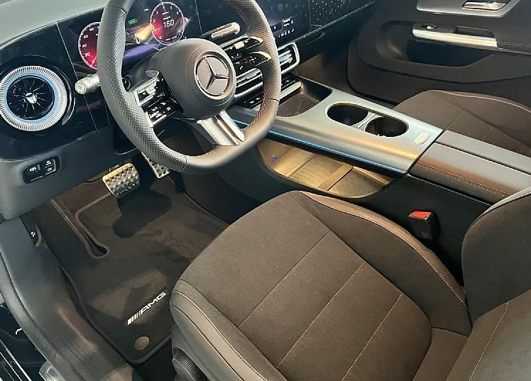 Zunanja slika - Mercedes-Benz CLA-Razred - 180 AMG Line ..na zalogi.. NOVI MODEL - 7