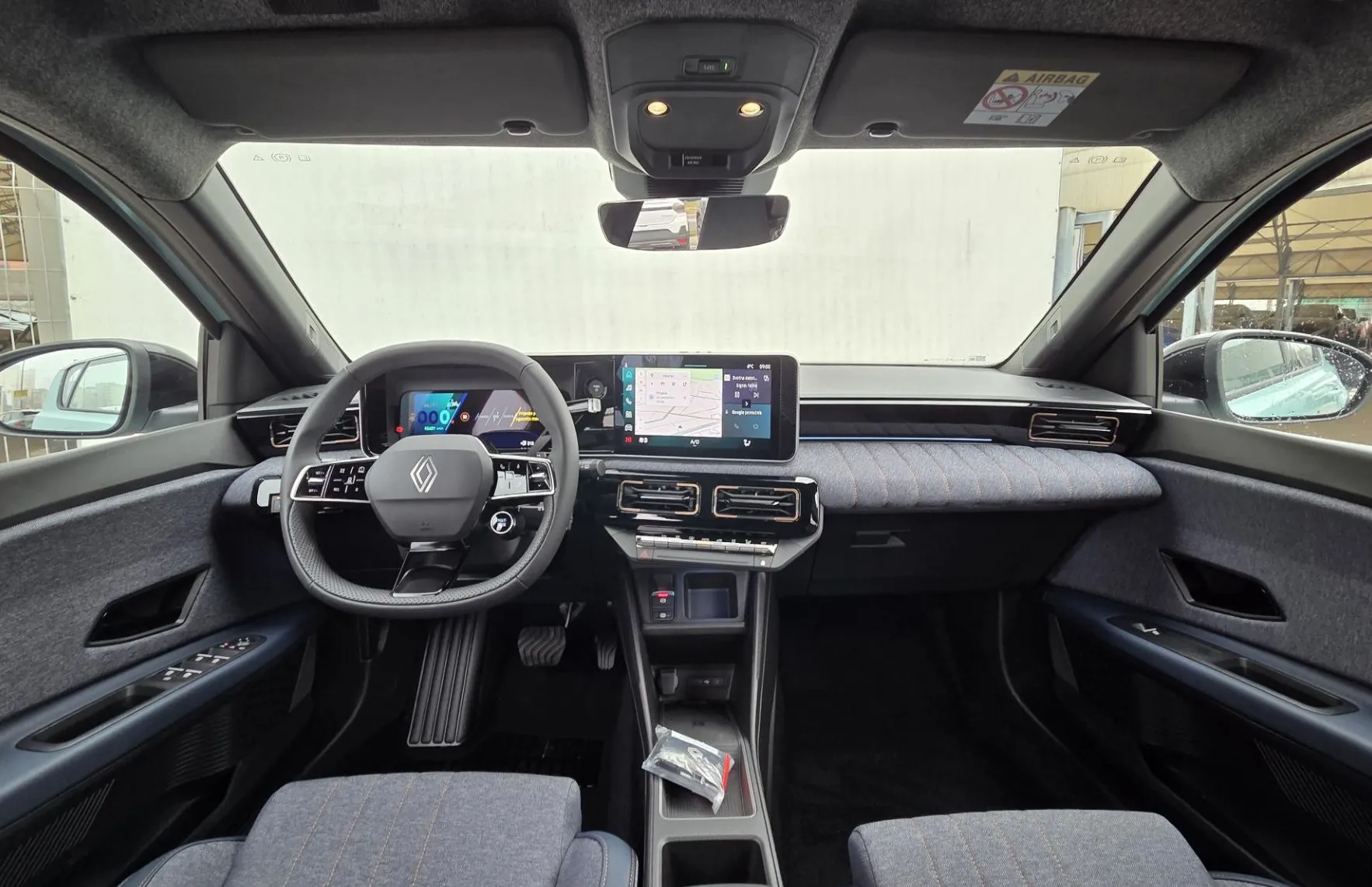 Zunanja slika - Renault 4 E-tech - Techno EV52 150 Comfort Range+Iconic polepitev - 9
