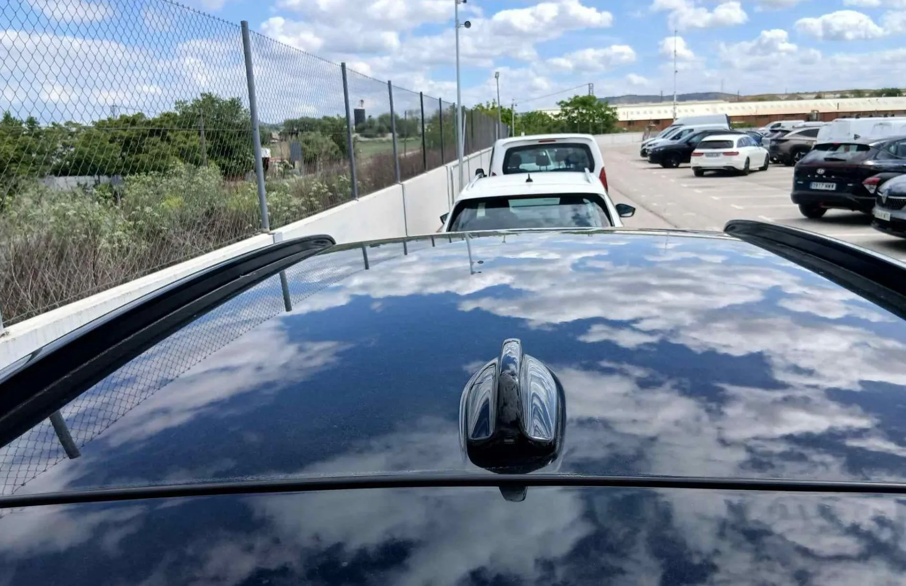 Zunanja slika - Volvo XC40 - T5 Recharge Twin Engine R-Design Avt.KAMERA.LED - 11