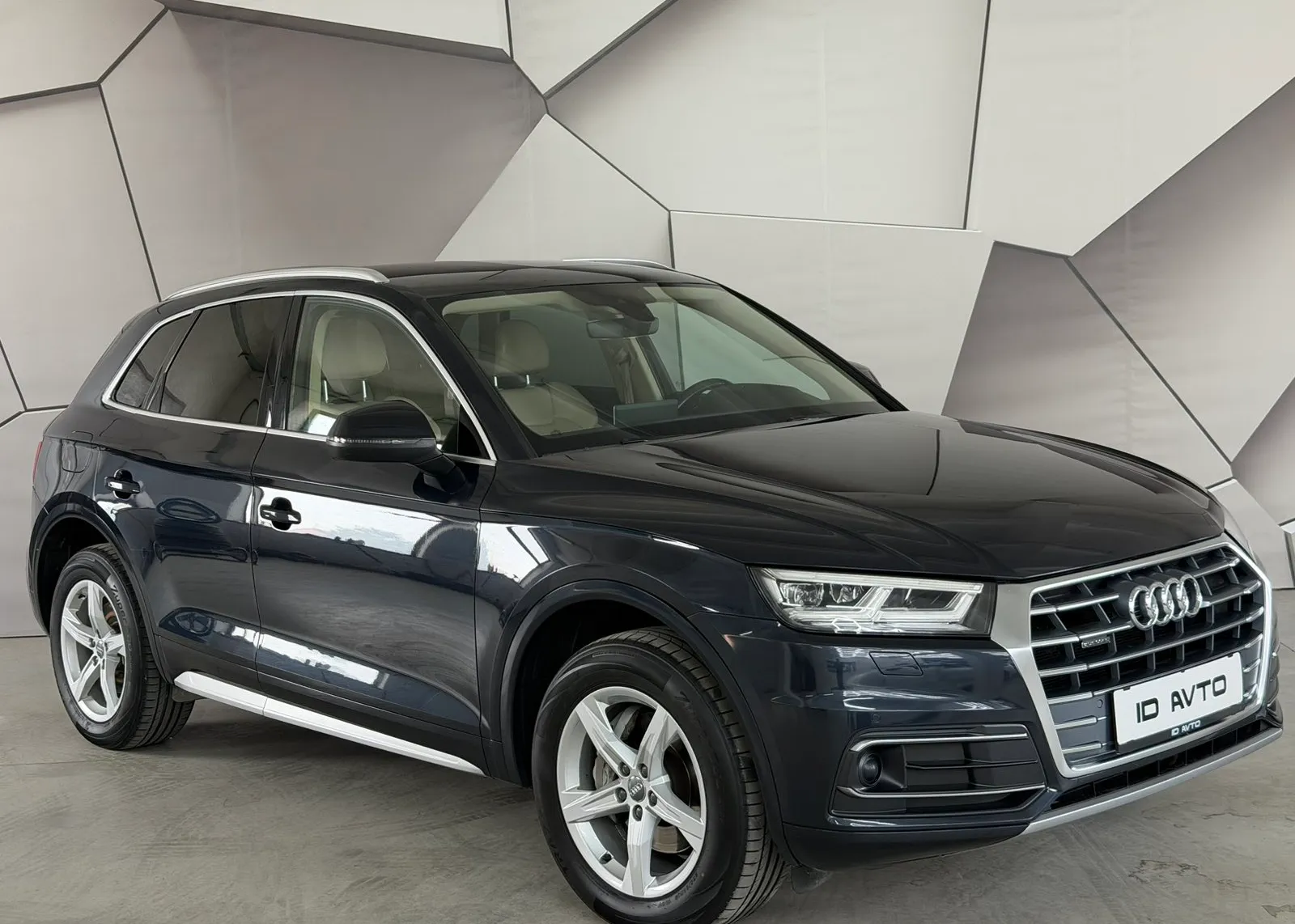 Zunanja slika - Audi Q5 - quattro 2,0 TDI Sport S tronic - 1