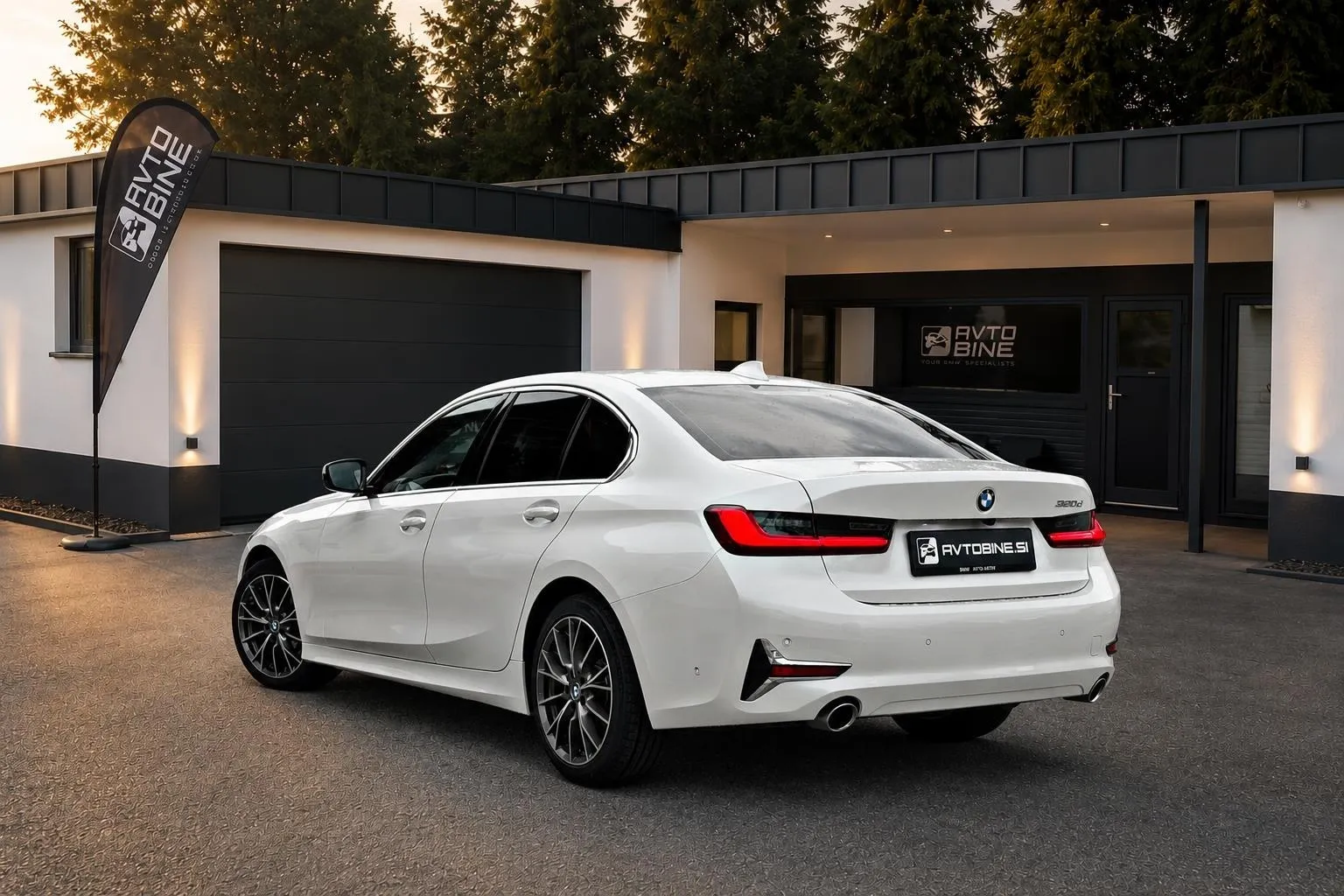 Notranja slika - BMW serija 3: - 320d Sport Line Avt. - 8