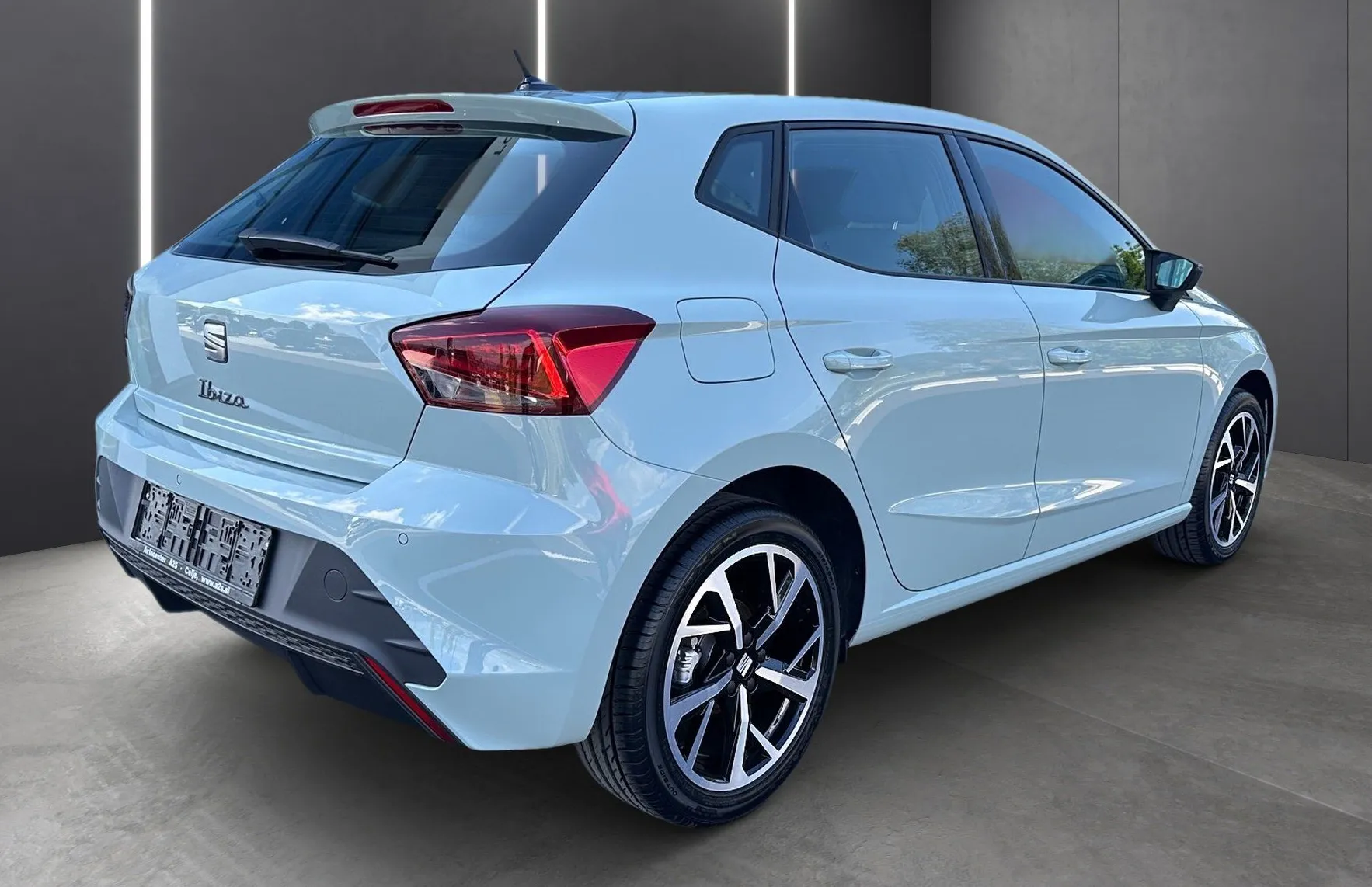 Zunanja slika - Seat Ibiza - 1.0 TSI Style DSG - 3