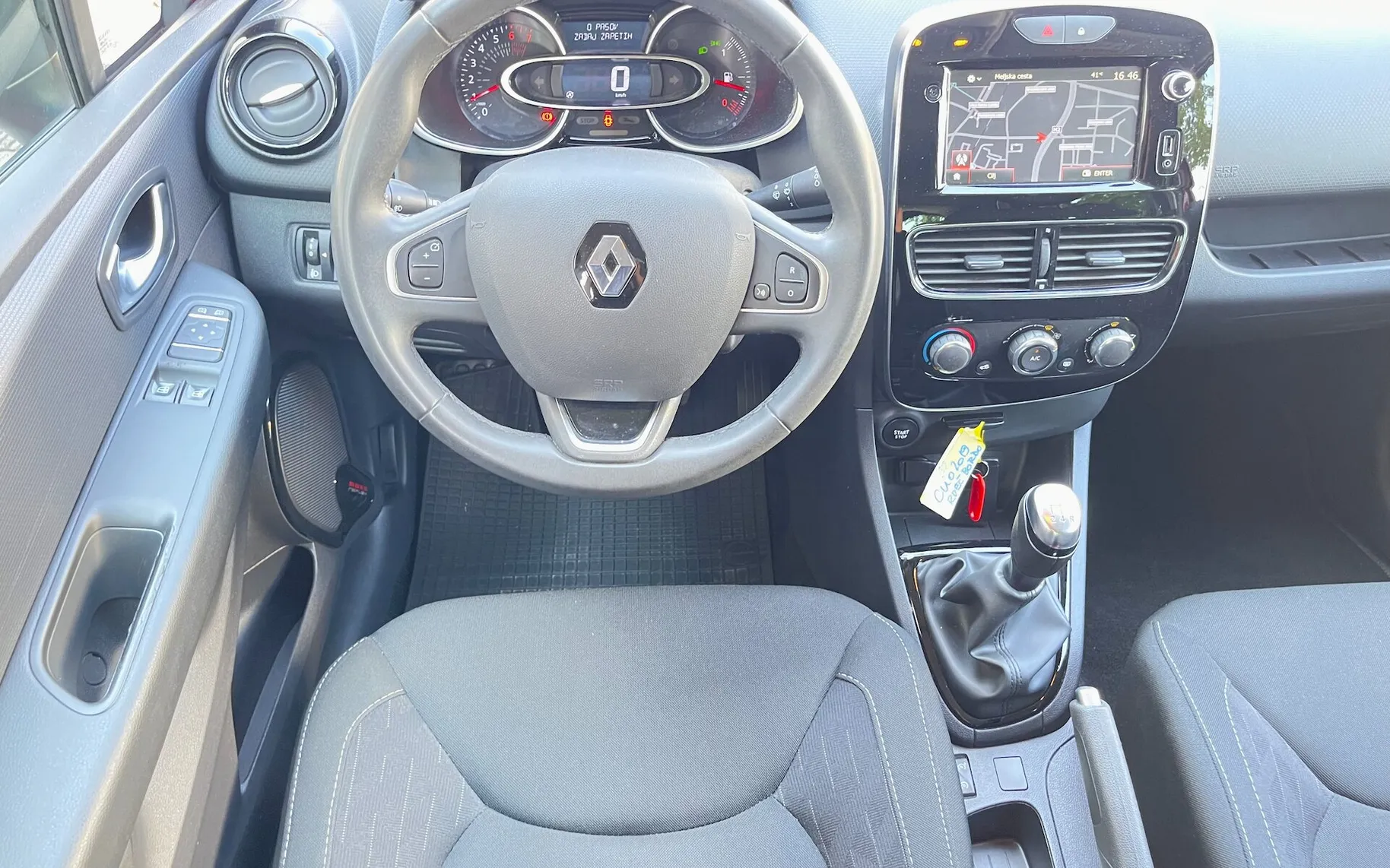 Zunanja slika - Renault Clio - 0.9 TCe 75 LIMITED 1.LASTNICA SLO poreklo - 13