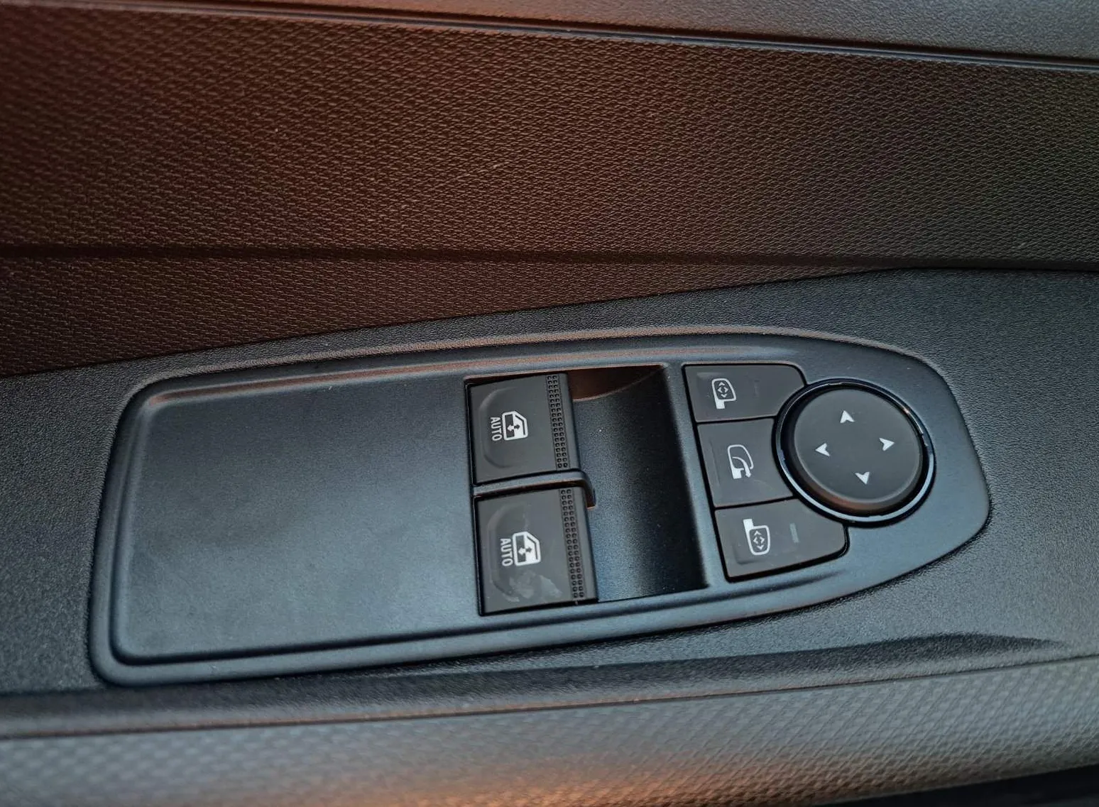 Zunanja slika - Renault Twingo - E-Tech Techno - 16