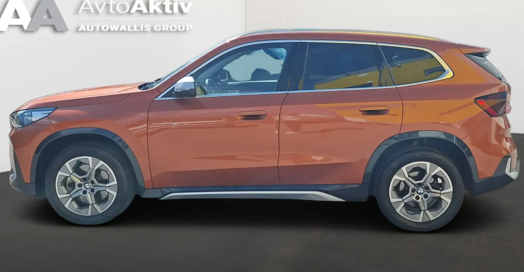 Zunanja slika - BMW X1 - serija :  xDrive23d xLine Avt. el. kljuka - 2