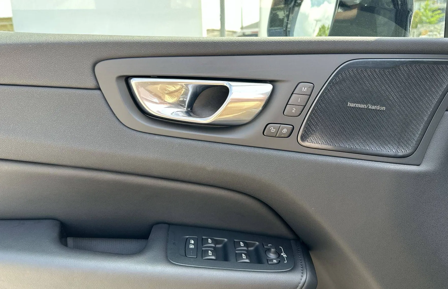 Zunanja slika - Volvo XC60 - B5 P AWD Plus Dark Avt. - 13