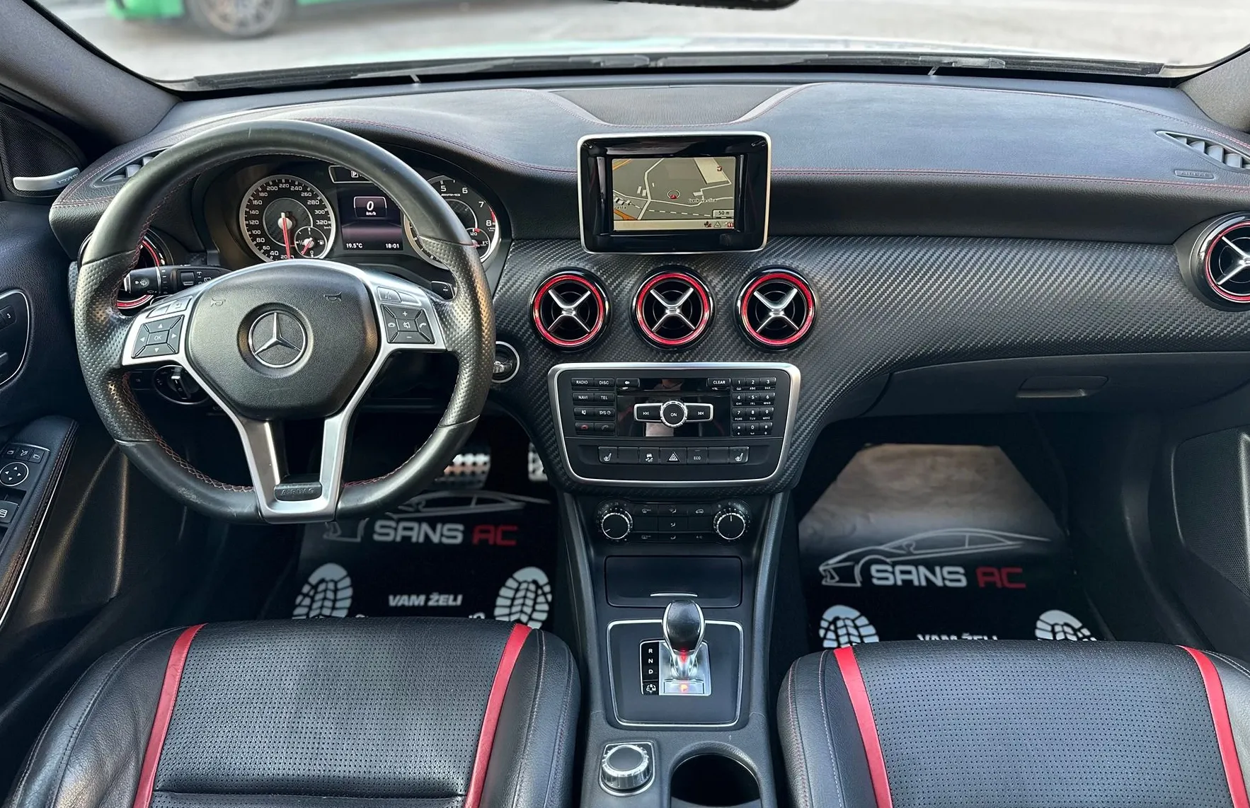 Zunanja slika - Mercedes-Benz A-Razred - A 45 AMG 4MATIC - RECARO - MEMORY - RADAR - 10
