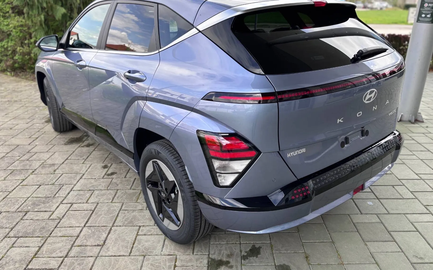 Zunanja slika - Hyundai Kona - BEV 48.4 kWh PREMIUM   WINTER I.. to... - 4