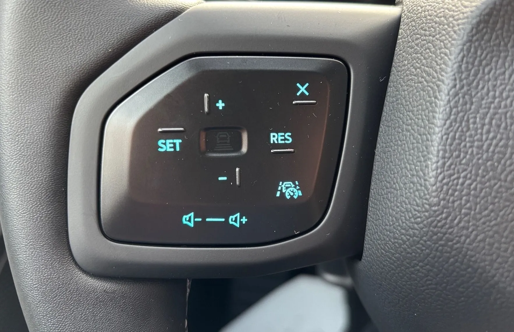 Zunanja slika - Ford Explorer - EV SELECT 77kWh 286PS RWD - 17