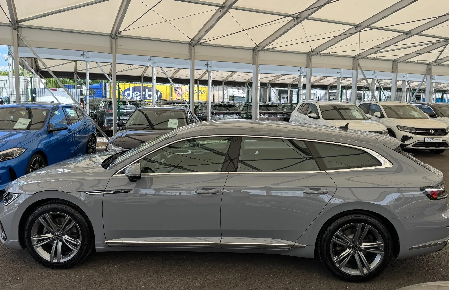 Zunanja slika - Volkswagen Arteon - Shooting Brake R-Line 2.0 TSI DSG LED-NAVI-EASY OPEN-OGR. - 4