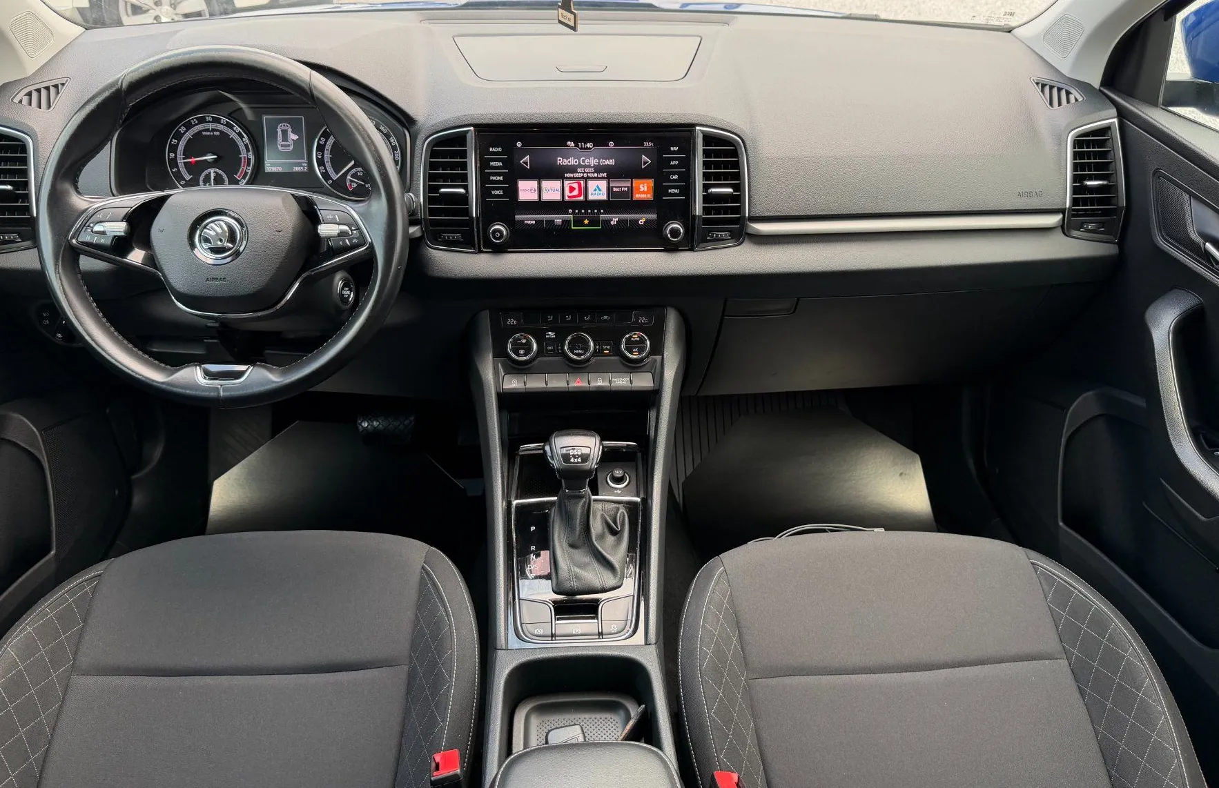 Zunanja slika - Škoda Karoq - 4x4 2.0 TDI DSG VELIK SERVIS-17COL-TEMP.-SLO - 10