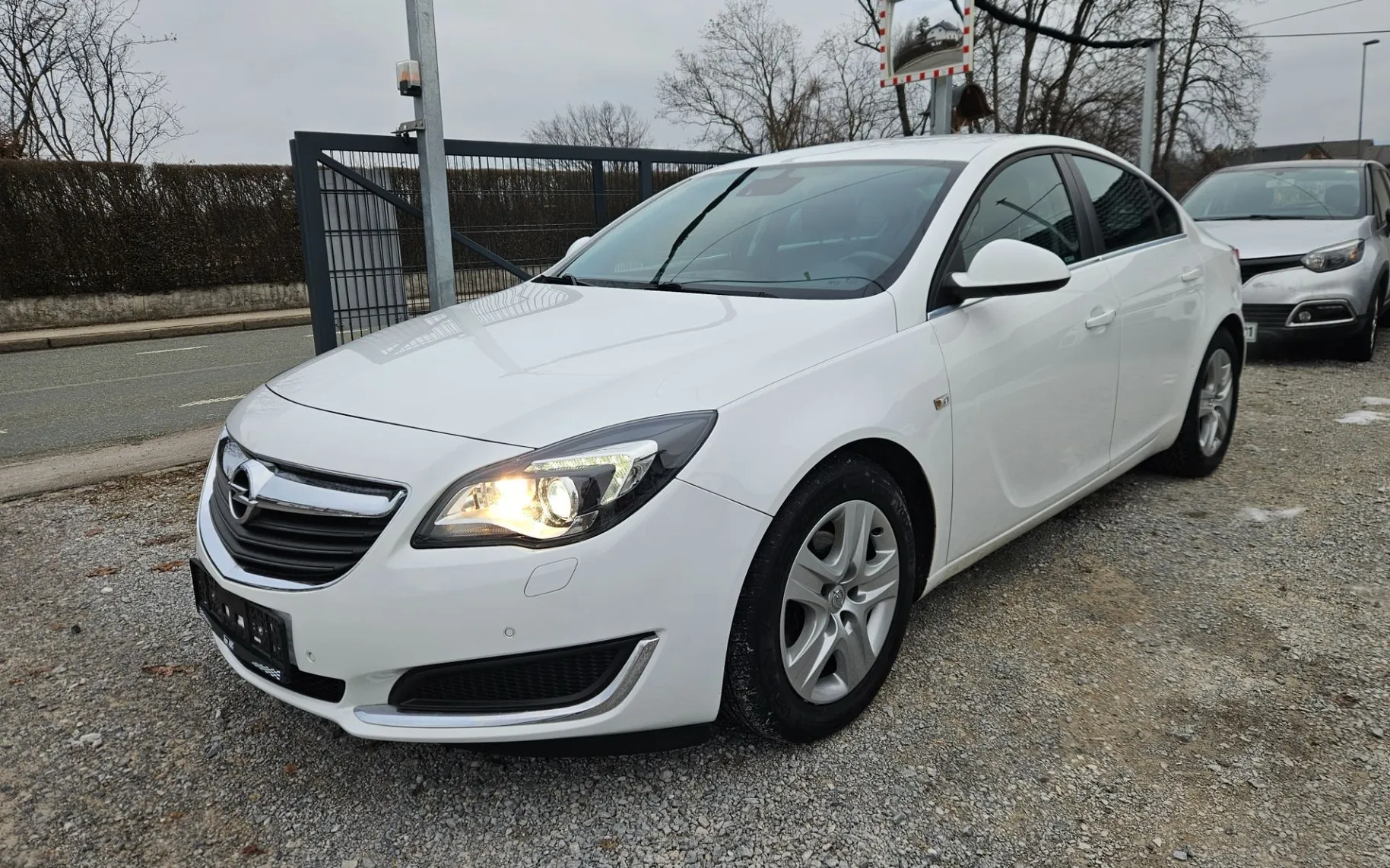 Zunanja slika - Opel Insignia - 2.0 CDTI 125KW  SLO  SAMO 135000KM  LED... - 1