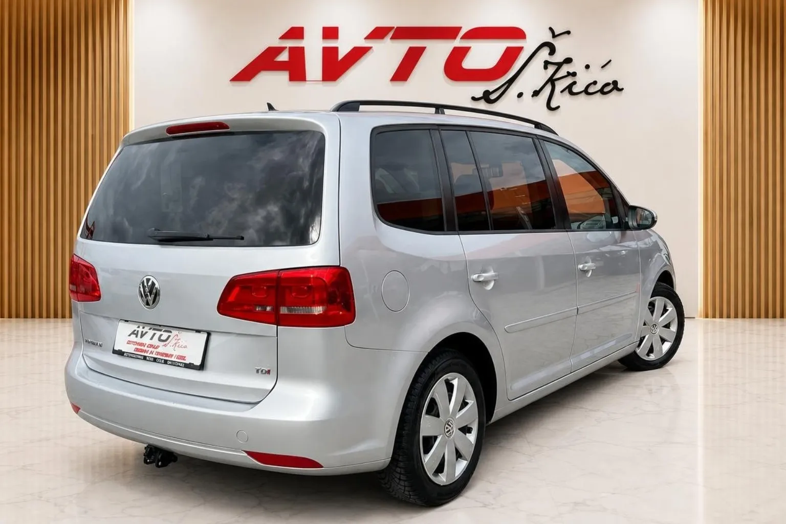 Zunanja slika - Volkswagen Touran - 1.6 TDI - 6