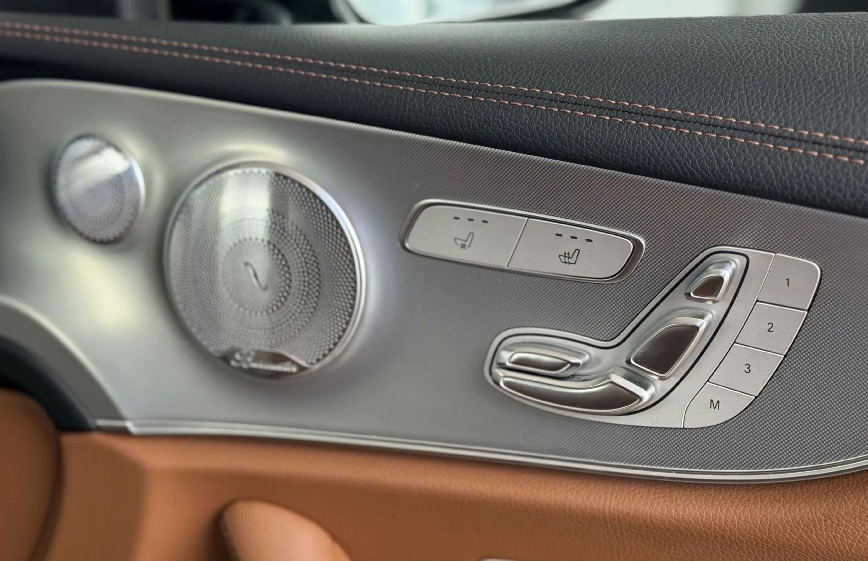 Zunanja slika - Mercedes-Benz E-Razred - E Coupe 300 AMG Line - 17