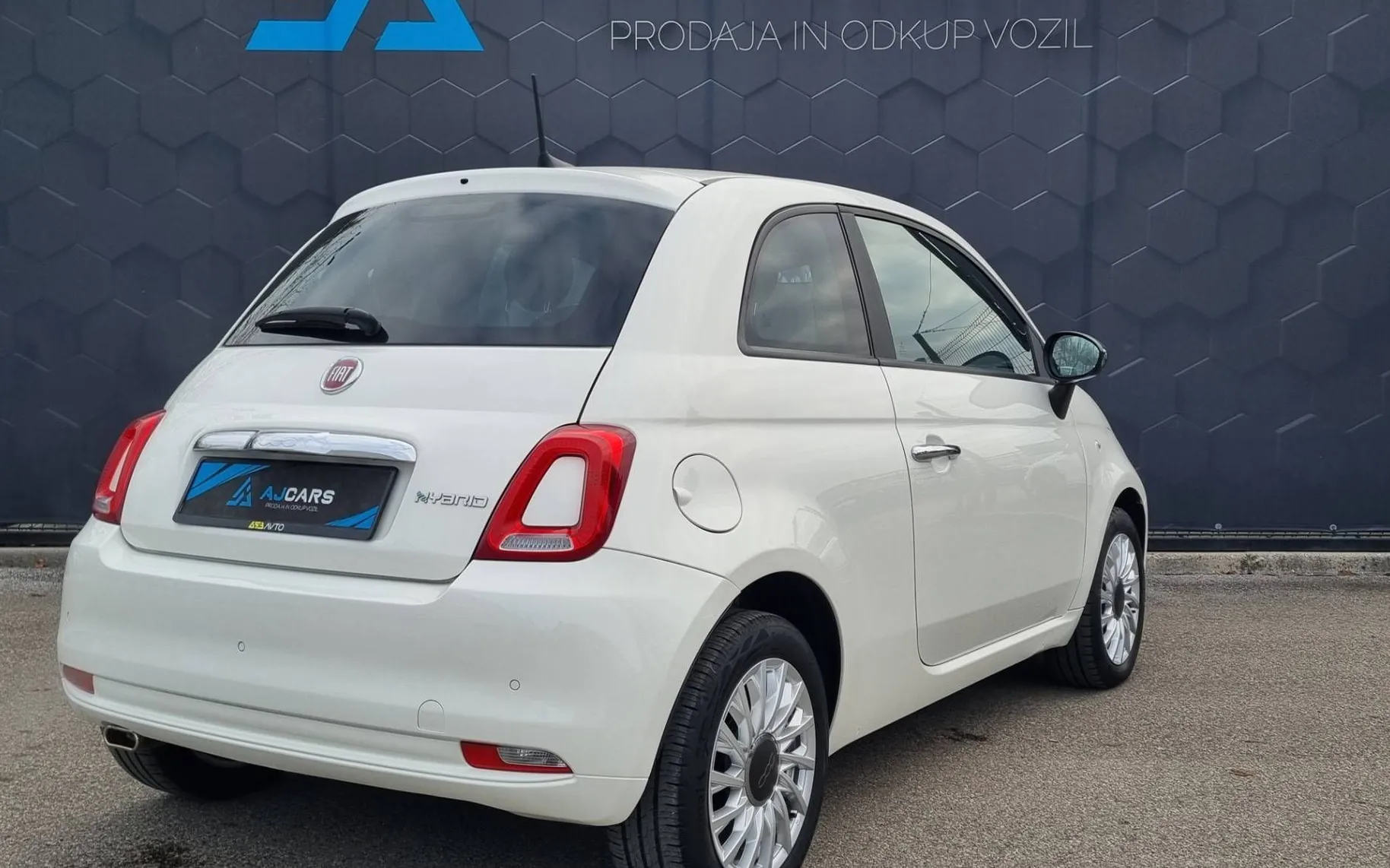 Zunanja slika - Fiat 500 - 1.0 GSE Hybrid 2xLed-Touchscreen-Alu-PDC-Tempomat. - 6
