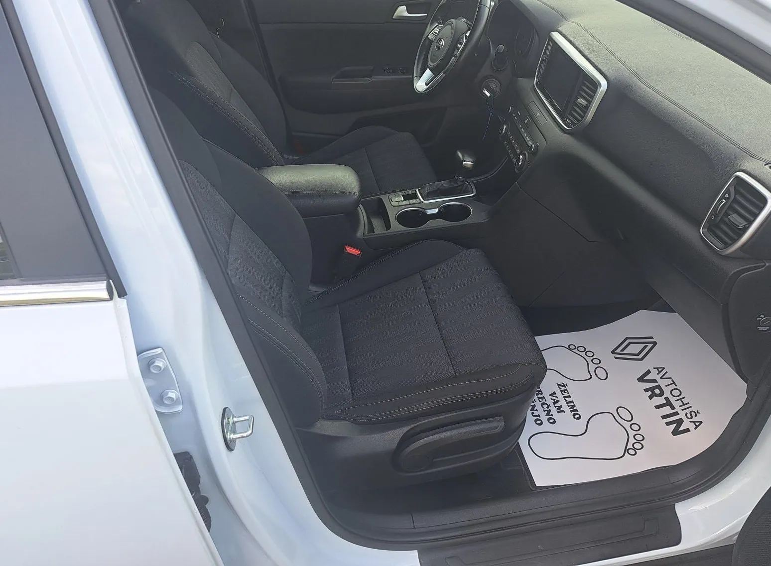 Zunanja slika - KIA Sportage - 1.6 CRDi 7DCT AUT. Z ENOLETNIM JAMSTVOM - 10