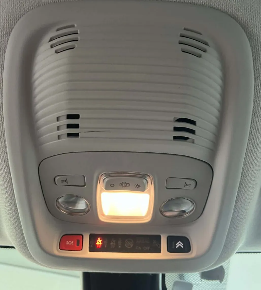 Zunanja slika - Citroën C3 Aircross - 1.2 PureTech 81 KW.12 MES.JAMSTVO - 12