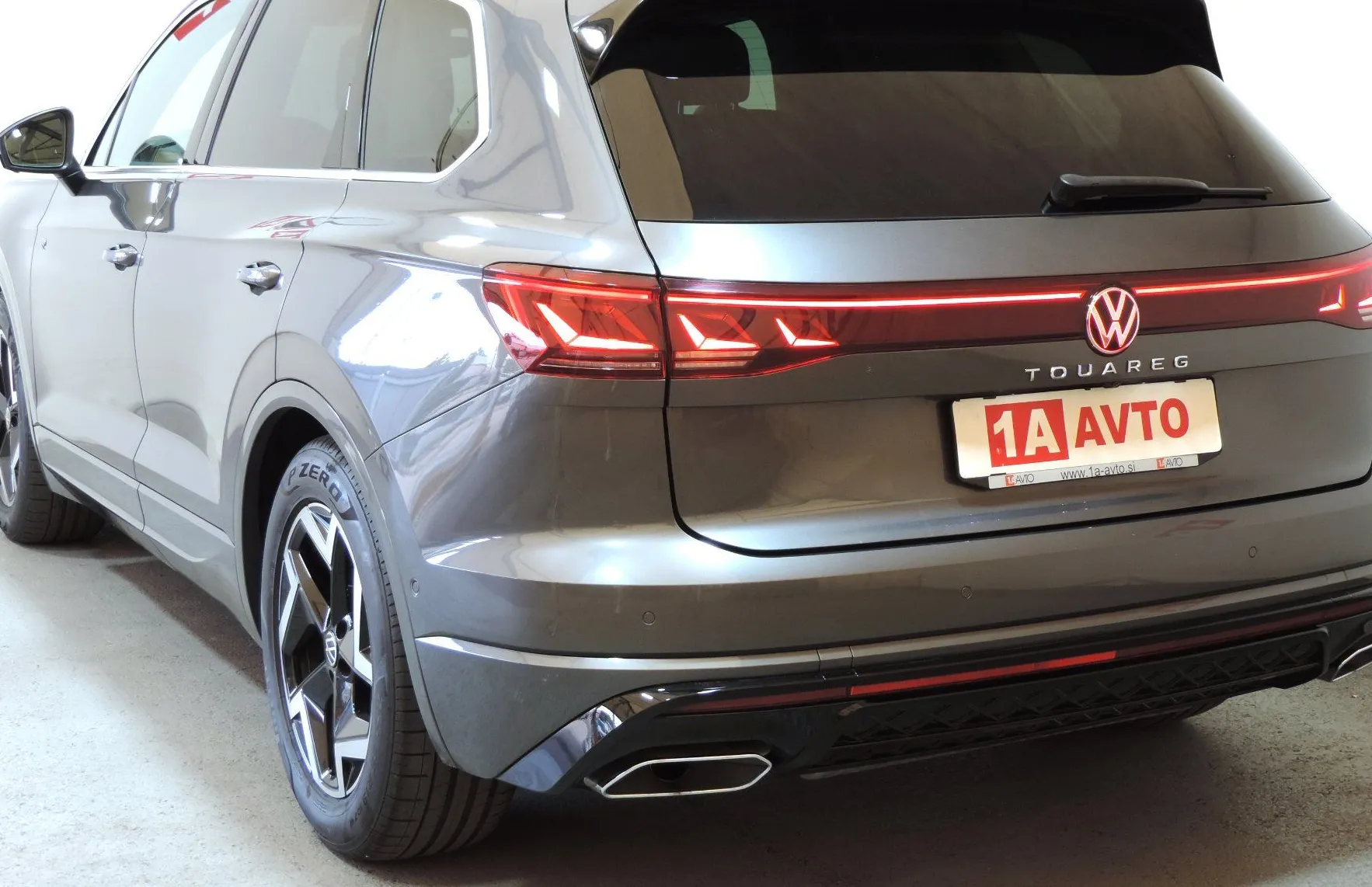 Zunanja slika - Volkswagen Touareg - 4motion V6 TDI BMT R-Line Final Edition Tiptronic - 7