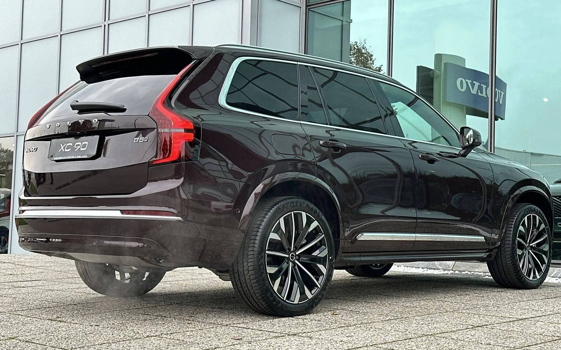 Zunanja slika - Volvo XC90 - B5 P Ultra Bright 7s AT AWD 3 leta gar. + 3 ser - 5
