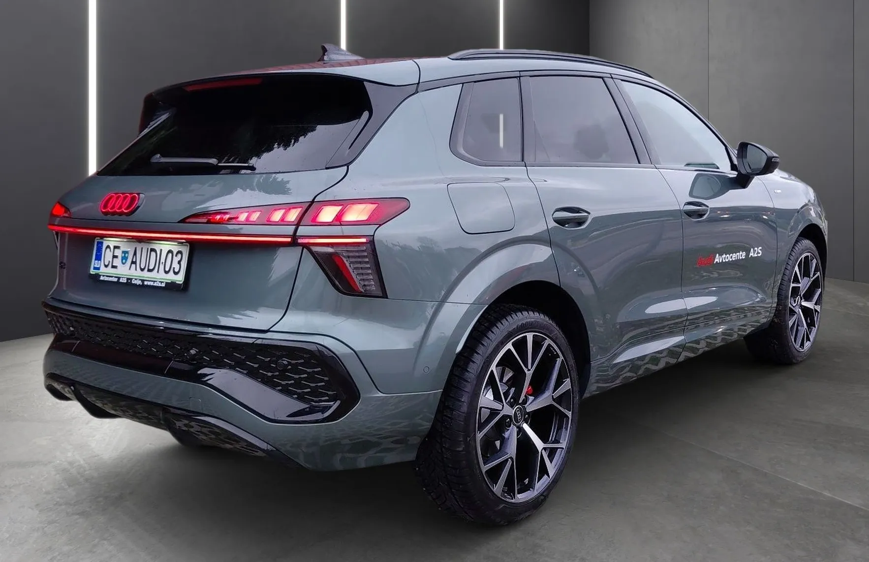 Zunanja slika - Audi Q3 - TFSI S tronic 110kW - 3