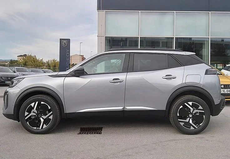Zunanja slika - Peugeot 2008 - ALLURE PureTech 100-KAMERA 360-MRTVI KOT - 5