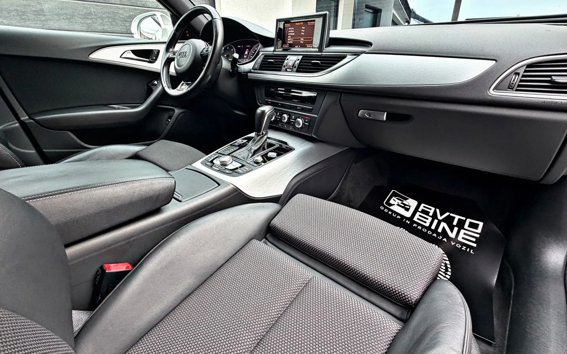 Notranja slika - Audi A6 - 2.0 TDI S TRONIC-LIMO-S LINE-NAVI-BI-XENON-SIDE - 9