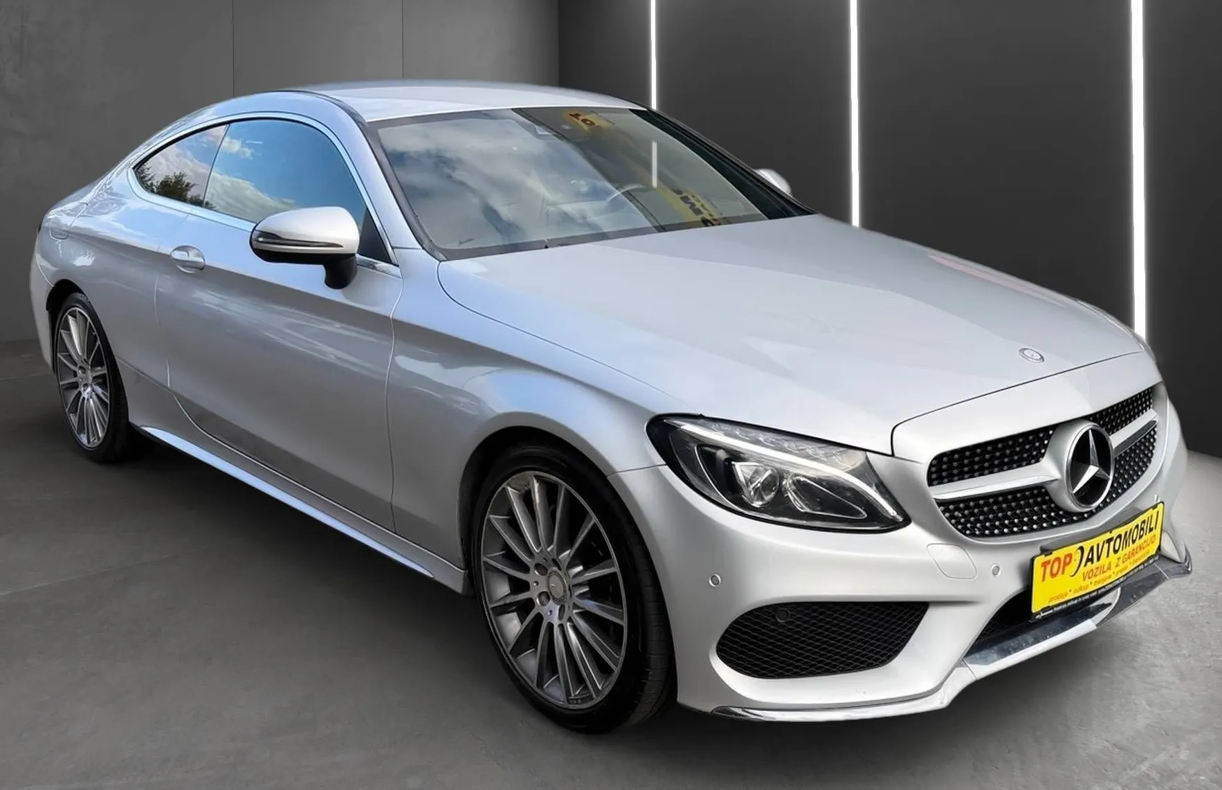 Zunanja slika - Mercedes-Benz C-Razred - C COUPE 220d AMG LINE FULL LED NAVI TEMP PDC TOP - 11