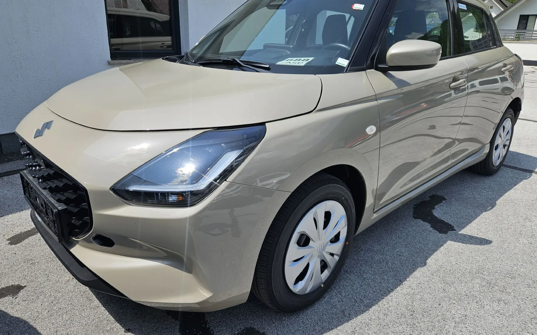 Zunanja slika - Suzuki Swift - 1.2 HIBRID COMFORT - 1