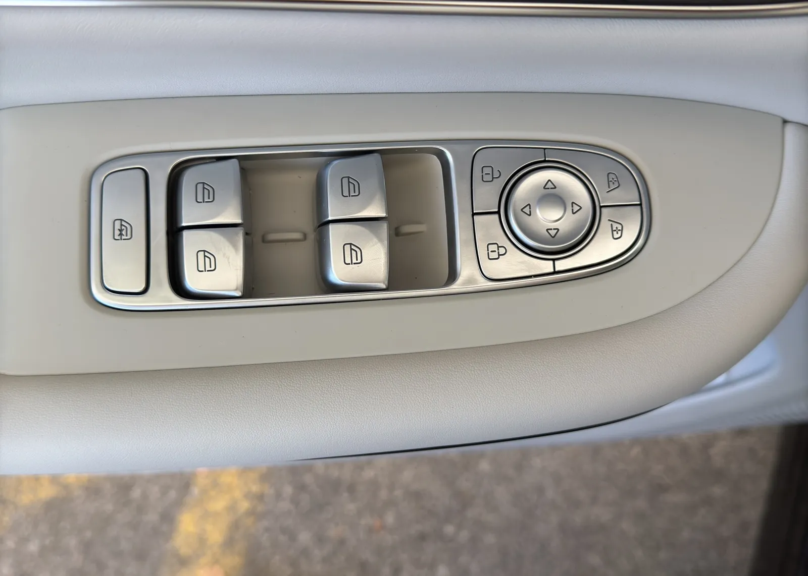 Zunanja slika - Forthing V9 - 1.5T PHEV + HUD + BLIS + RADAR+ PANORAMA + 7SEDEŽI - 12