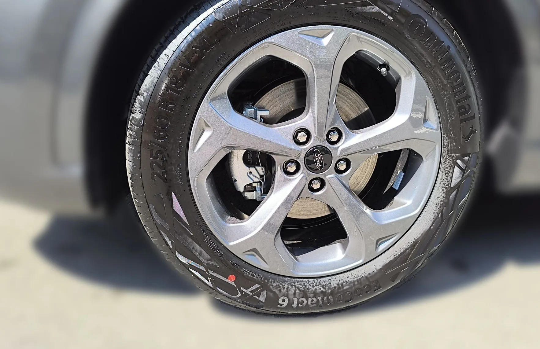 Zunanja slika - Ford Kuga - ST-LINE 1.5 EcoBoost 186KM AUT - 8