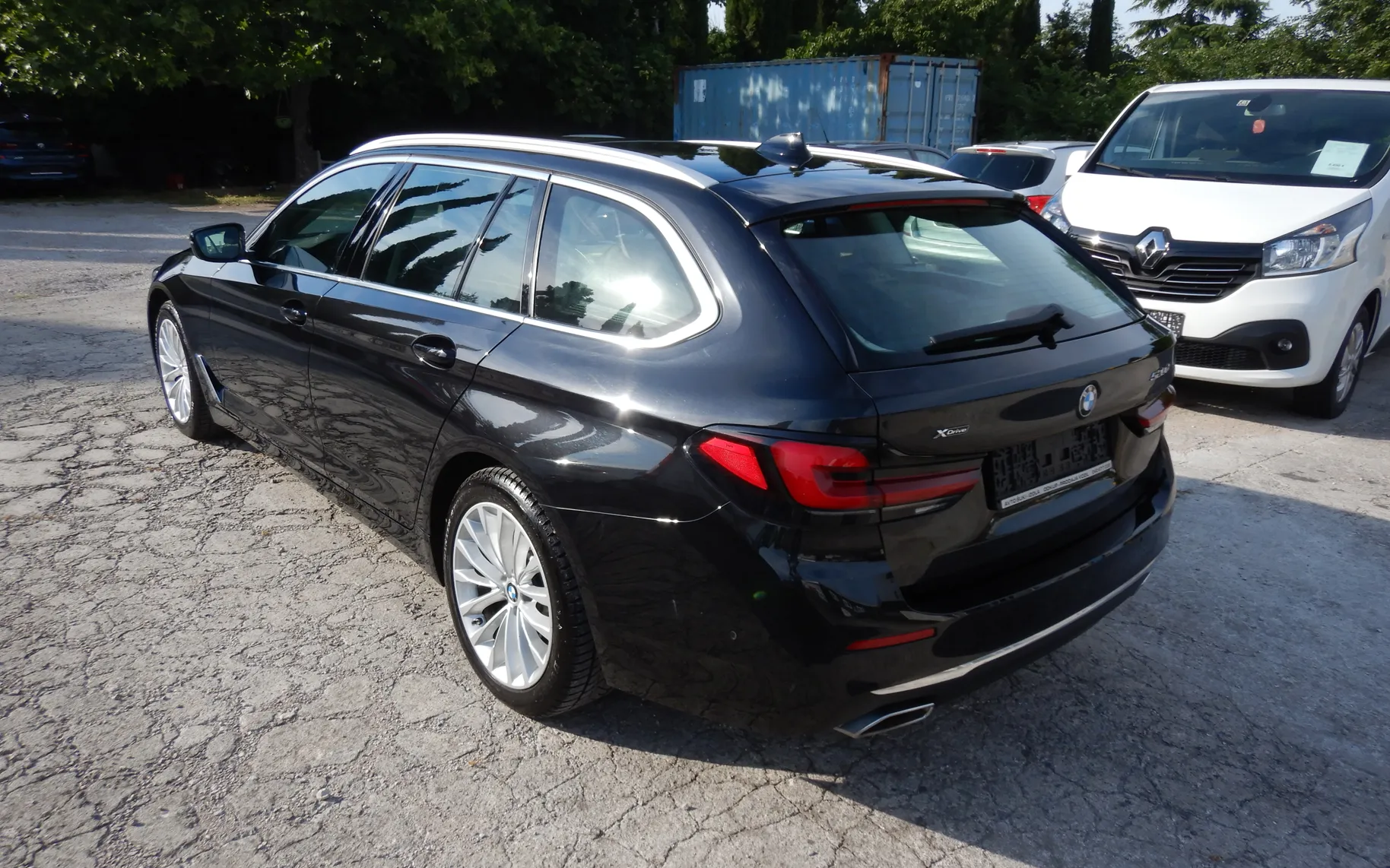 Zunanja slika - BMW Serija 5 - 520d xDrive Touring Avt. - 2