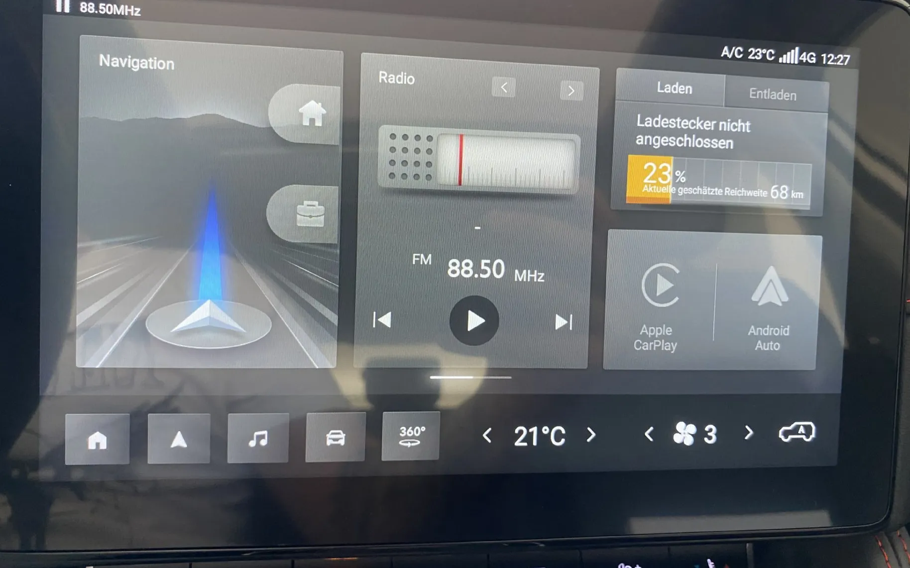 Notranja slika - MG ZS EV - d Luxury 5d 130kW.NEMŠKI.LED.NAVI.KAMERA. - 15