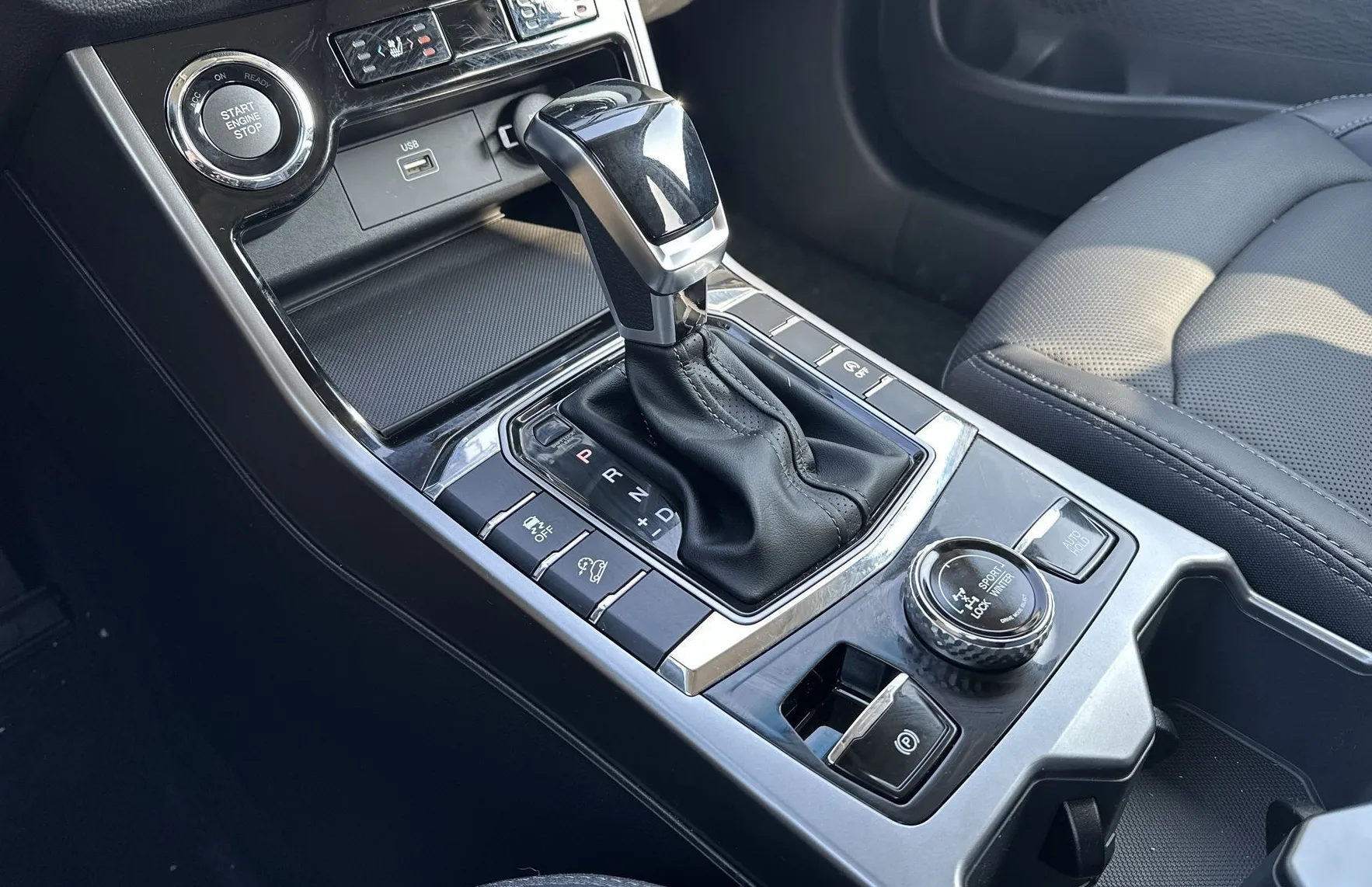 Zunanja slika - KG Mobility Korando - 1.5 T-GDI Premium 4WD AT... - 19