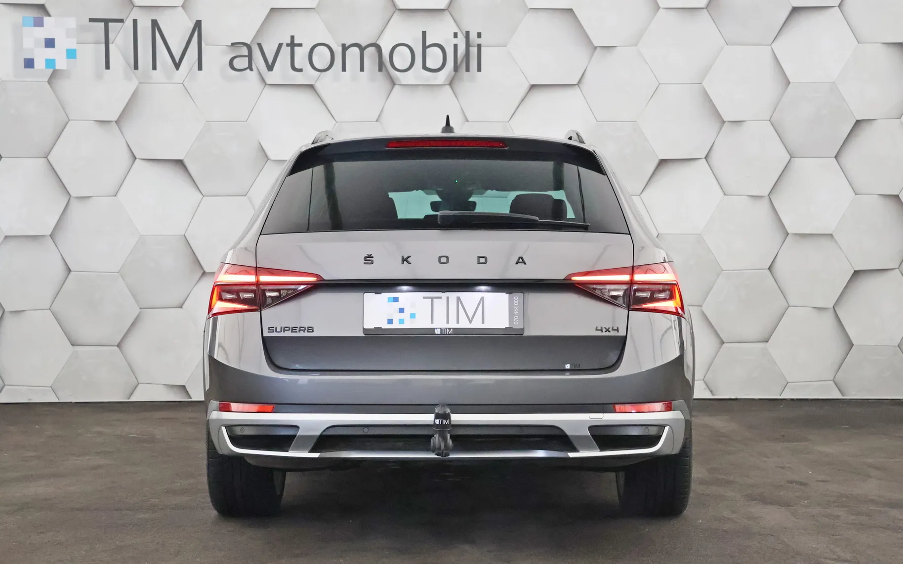 Zunanja slika - Škoda Superb Scout - 2.0 TDI 4x4 DSG 200KM - 6