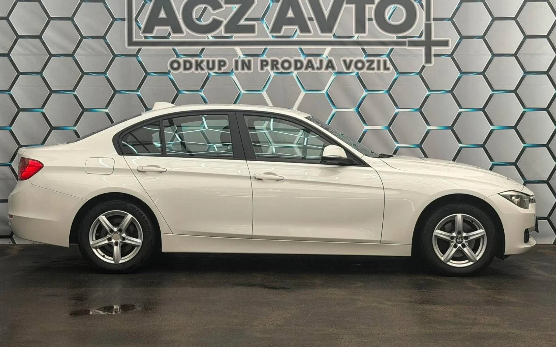 Zunanja slika - BMW serija 3: - 316D•SLO•DIGI KLIMA•LIMUZINA•PDC SENZORJI•KREDIT•. - 5