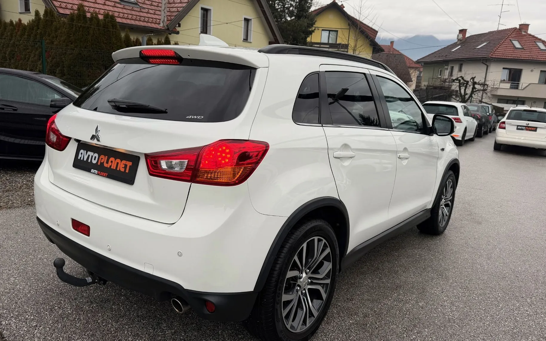 Zunanja slika - Mitsubishi ASX - 2.2 DI-D 4WD AUT. Intense+ XENON NAVI PANO KAMERA - 4
