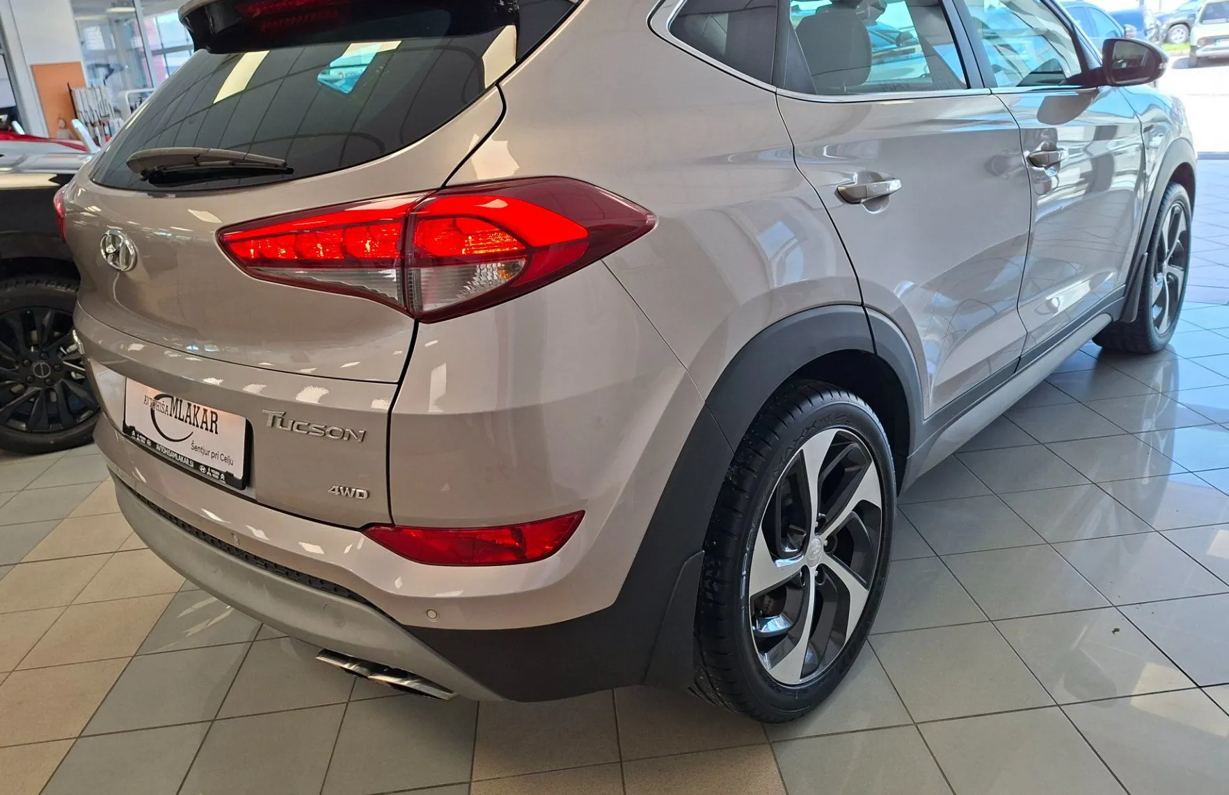 Zunanja slika - Hyundai Tucson - 4WD 1.6 T-GDI Impression-1.LAST.-SLO-LED-NAVI-KAME - 4