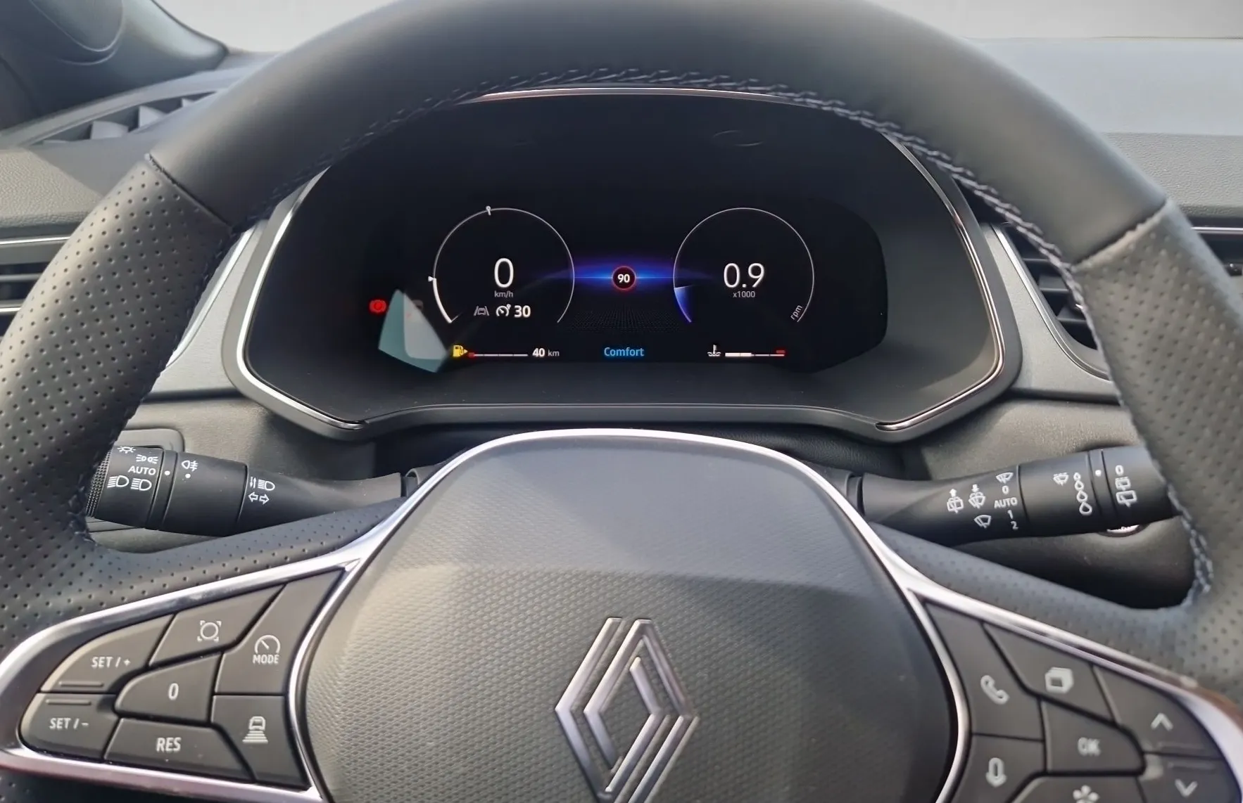 Zunanja slika - Renault Captur - TCe 115 Techno + paket ZIMA - 12
